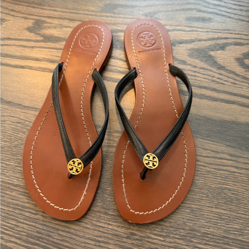 Tory Burch leather flip flip
